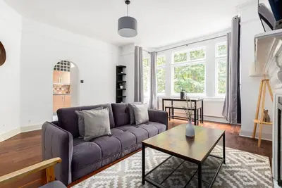 Image de 2 Bed Flat near Chiswick Park