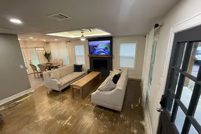 Image de Welcome to this just remodeled country house plenty space for Rv’s boat and dogs