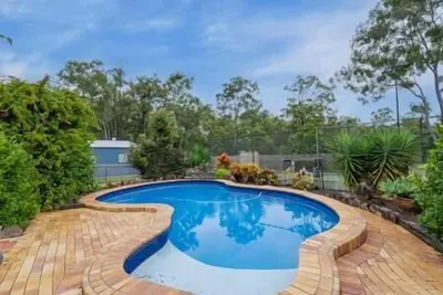 Image de Fd67 4b2. 5b Special Holiday Tennis Court+PooL Forestdale