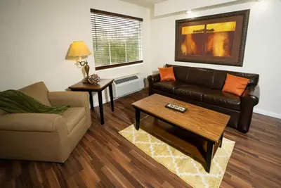 Image de Contemporary 1br Condo: Oak Ridge Branson Poolside Haven