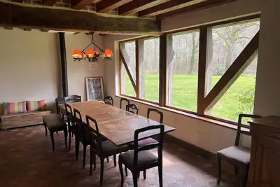 Image de Domaine Les Muids - Gîte \"Les Oiseaux\". Piscine et forêt privée proche de Paris.