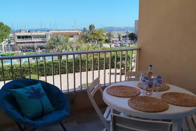 Image de Location Port de Hyères avec parking privé à 5 min à Pieds de la Plage!