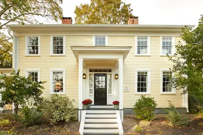 Image de Historic Charm with modern amenities in Exeter, Nh. 3 Bedrooms & Walk to town