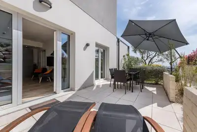 Appartement 'Ai Colli garden relax apartment' avec terrasse privée, jardin privé et Wi-Fi