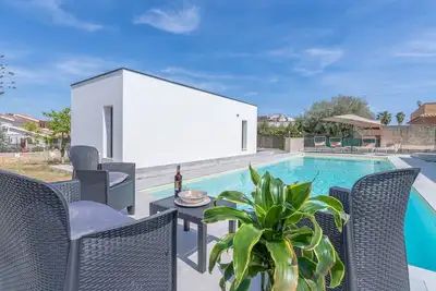 Villa 'Villetta Vanessa' avec vue sur les montagnes, Wi-Fi et climatisation