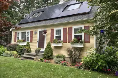 Image de Perfect Mashpee Retreat!