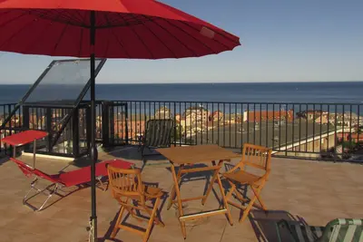 Image de Garden an Seaview by Interhome