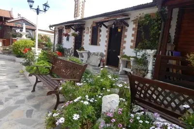 Image de Borgo dell'Aschetto est situé au cœur de la paisible campagne de Roma no3