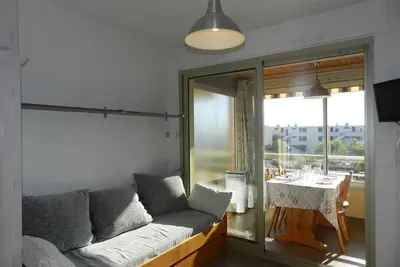 Image de Studio au cœur de la Favière, proche plage et commerces, avec parking privatif et ménage inclus