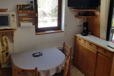 Image de Charmant 2 pièces avec terrasse, proche commodités et navettes, 4 pers, WiFi, parking, Châtel