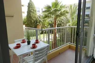 Image de Appartement avec Piscine et Tennis, 2 Ch, Terrasse, Parking, WiFi - Proche Plage, Le Lavandou