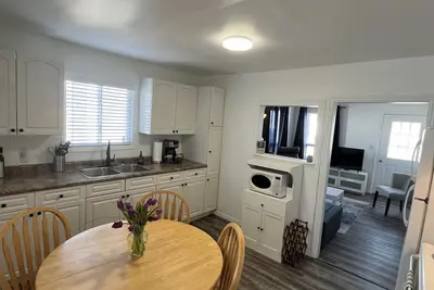 Image de Renovated home in central Wawa