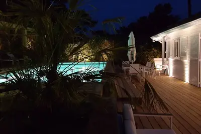 Image de Villa Bois derrière le village du Canon, dans les Vallons du Ferret.