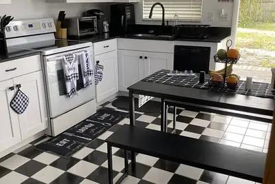 Image de A Home Away From Home