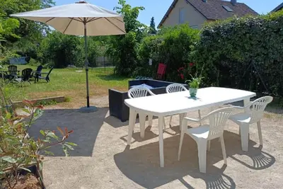 Image de Gîte l'Echappée Comtoise et gite Dames du quint, spacieux jardin 10-11 personnes