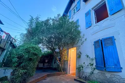 Image de Superbe maison de ville de 200m2, 5 chambres, terrasse, 10 min de la plage