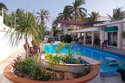 Image de El Paraiso de Capitan Fernando Condominio 2 Sala Doble