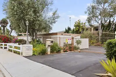 Image de Beach Condo w/ Ocean & Lagoon Views in Carlsbad Village near shops & restaurants