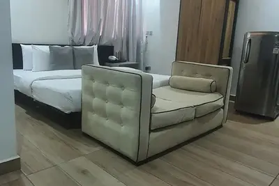 Image de Premium Shortlet With Private Cinema In Lekki Phase 1, Lagos, Nigeria.