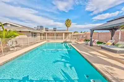 Image de 5 stars Villa! Modern! Central! Big Pool & Back Yard! Enjoy.