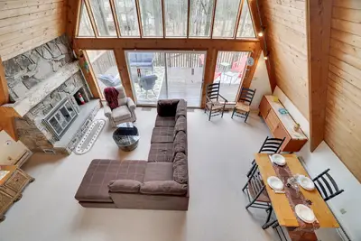 Image de Welcome to Palm Hideaway in The Hideout