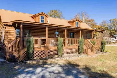 Image de Restoration Station-2 Br/2 Ba Log Cabin on10-ac sheep farm, see also Vrbo2023701