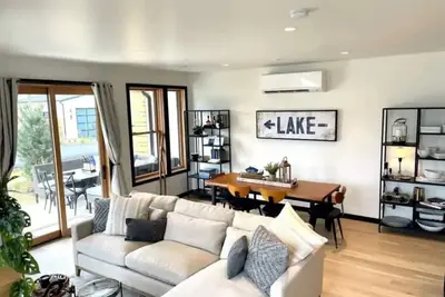 Image de Lakeside Wapato Point Retreat-Pool, Beach, Hot Tub