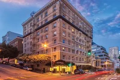 Image de Nov 29-Dec 2: Celebrate Fan Expo & Stay at Historic Worldmark!