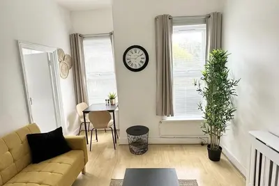 Image de Cosy 2 bed apartment in South West London with easy access into Central London