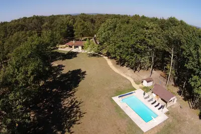 Image de Superbe villa avec vue+++, climatisation, piscine chauffée et court de tennis