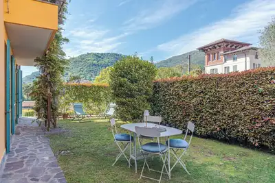 Cozy Little Apartment With Garden