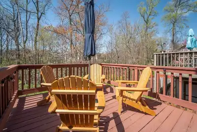 Image de Family-Friendly Townhouse w\/ 3 Suites & Parking