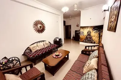 Image de Cozy Metro Retreat in the Heart of Delhi\n\n