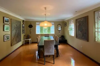 Image de Family-sized unique private villa w/an office & kitchen, super close to the city