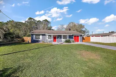 Image de Sunny Getaway: Easy Access to Orlando & the Shore!