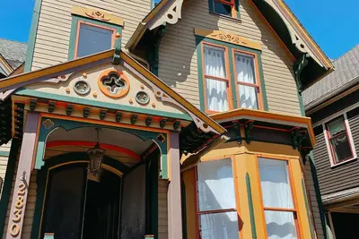 Image de The Franklin Grand - A Modern Victorian Mansion