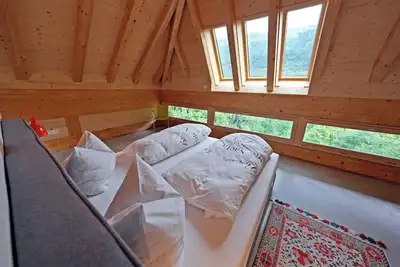Image de Luxuriöse Ferienwohnung im Loft-style mit Sauna im Historischen Schwarzwaldhof