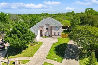 Image de Wellness Oasis 5br W Pool + Huge Yard + Fire Pit