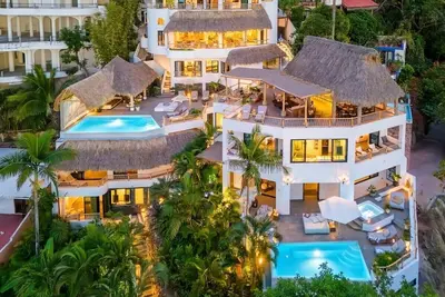 New - Amapas Luxury 5-Bedroom Villa