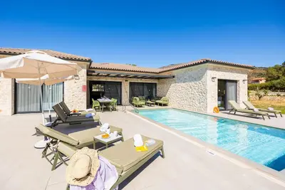 Image de Villa Selena - Trois Chambres Villa, Couchages 6