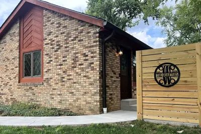 Image de Welcome to The Quarters!