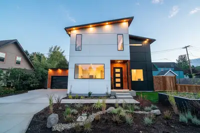 Image de Spacious Modern Escape Near Uo Campus