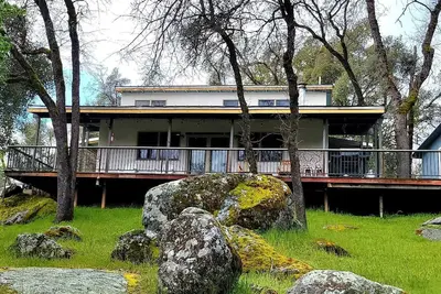 Image de Mossyrock Strawbale House - Near Yosemite & Town\n\n