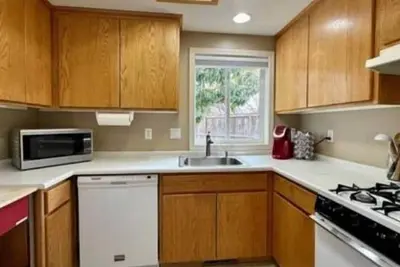 Image de Exceptional East Medford cottage\n