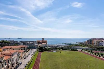 Image de Livorno - Sea View Apartment with Parking!
