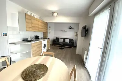 Image de Charmant appartement 2 à 4 personnes à 200m de la plage avec wifi, parking privé