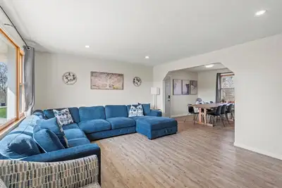 Image de 3 Miles to Ark! Basement Playroom with Video Arcade!