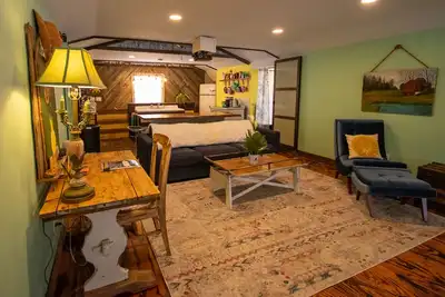 Vintage inspired Barn loft with modern amenities, surrounded by quiet farmland.