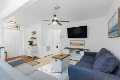 Image de Relaxing Duplex Retreat - Beaches, Hospital, Food