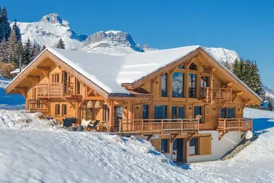 Image de Chalet Les Granges I Luxe I Piscine & Sauna I Salle cinéma